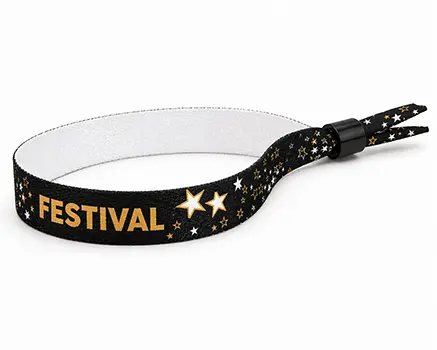 Svarte festivalarmbånd med gullstjerner