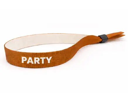 Karamellbrune festivalarmbånd