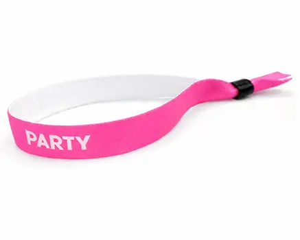 Rosa festivalarmbånd